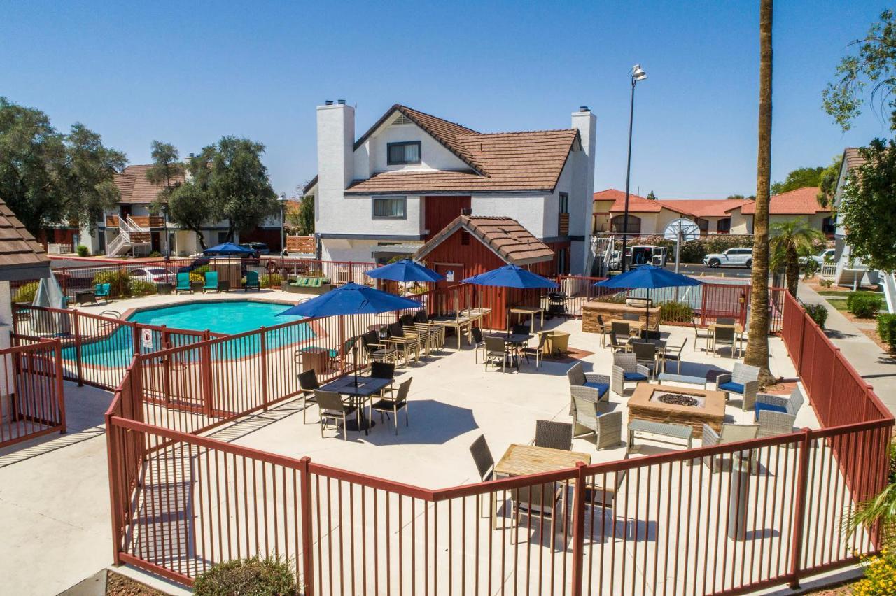 פיניקס Metro Phx Upstairs 2Bd Sleeps 6 Heated Pool No Pets Allowed מראה חיצוני תמונה
