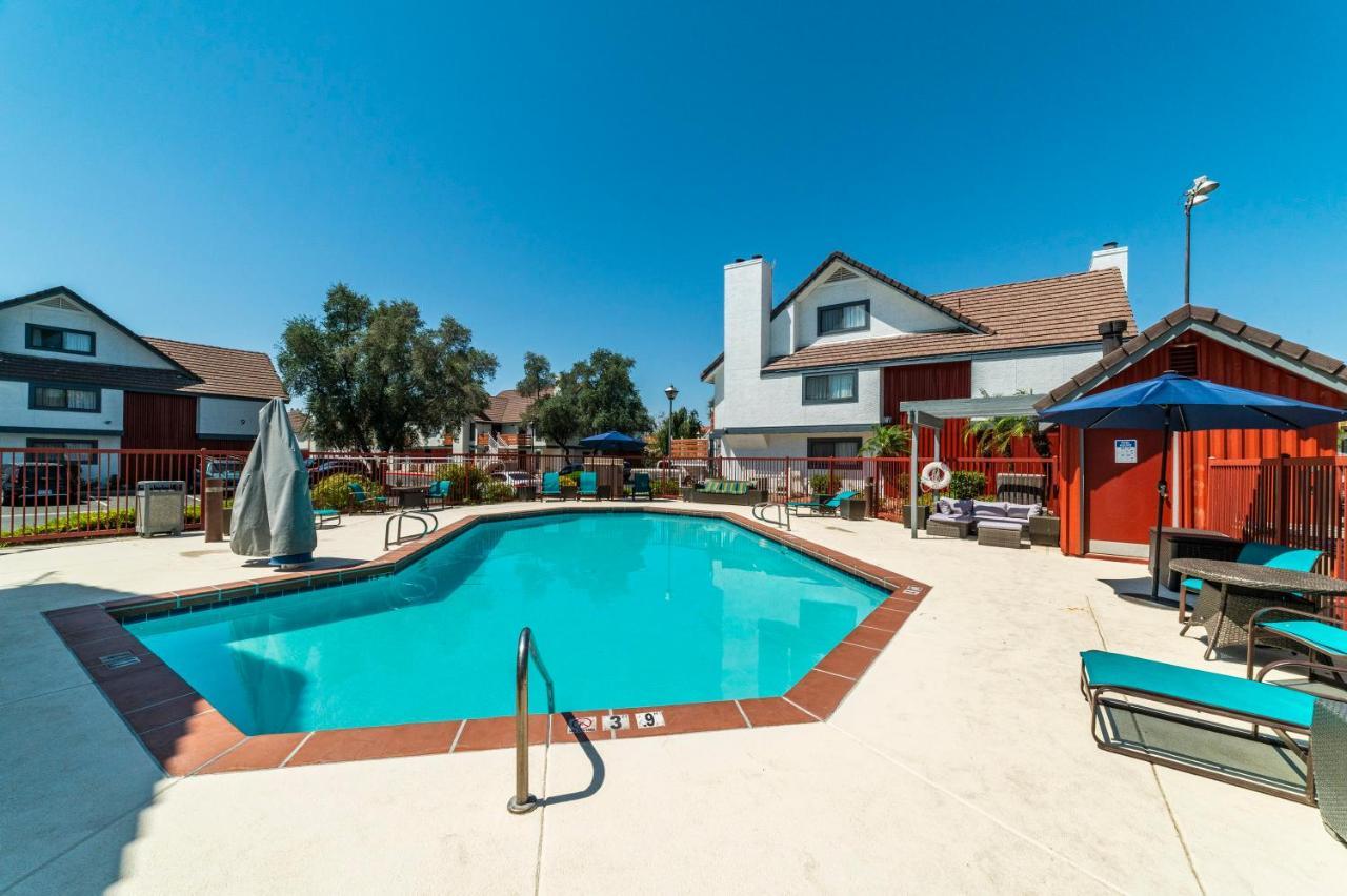 פיניקס Metro Phx Upstairs 2Bd Sleeps 6 Heated Pool No Pets Allowed מראה חיצוני תמונה