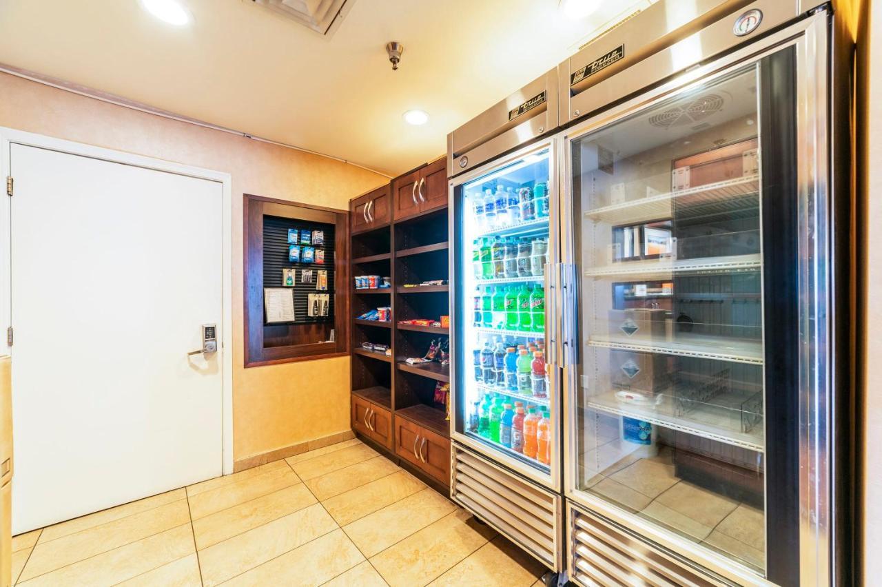 פיניקס Metro Phx Upstairs 2Bd Sleeps 6 Heated Pool No Pets Allowed מראה חיצוני תמונה